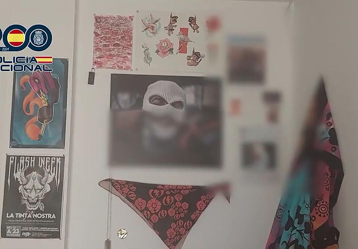 Habitación de uno de los trinitarios detenidos en Granada.