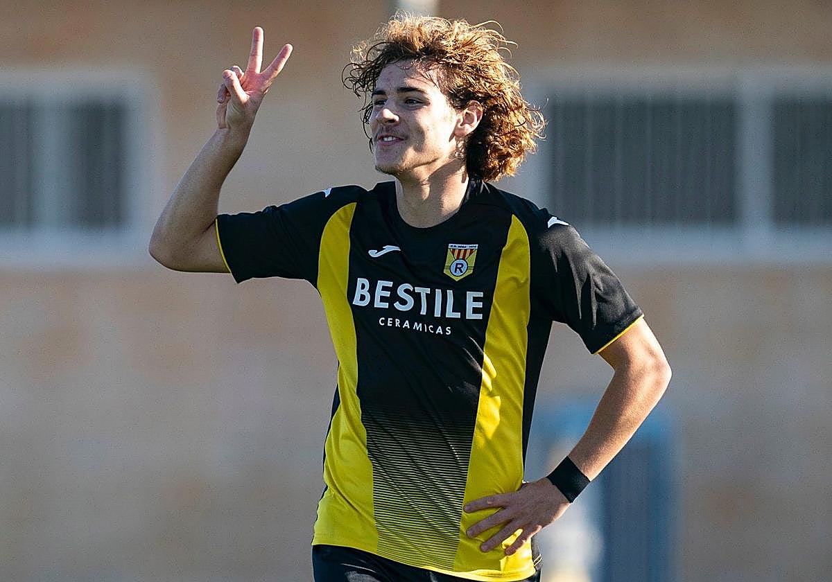 Jorge Pascual celebra un gol con el Roda, el equipo con el que se reencuentra ahora con el Granada.