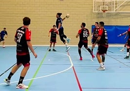 Cantera Sur sigue fuerte y comanda la clasificación.