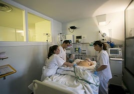 Refuerzo del SAS con contrataciones masivas de sanitarios.