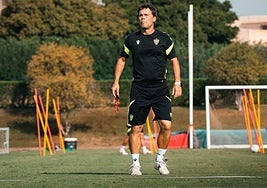 Rubi habla con respeto del rival copero.