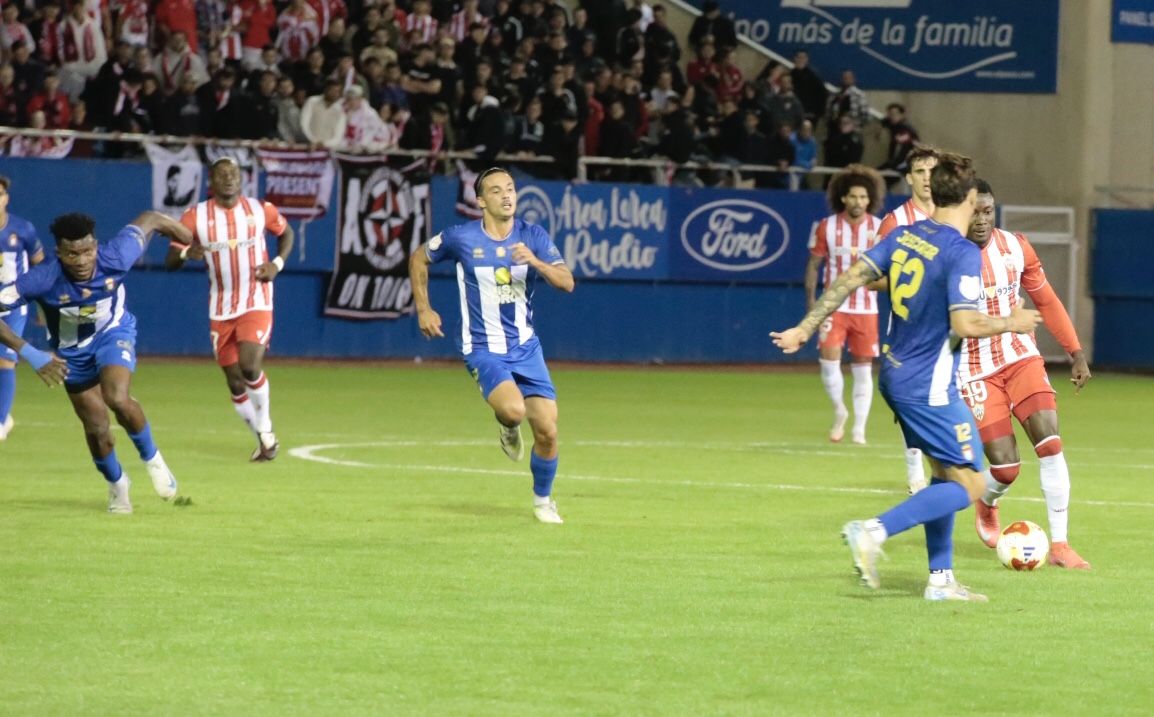 El Almería impone su calma