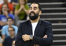 Ramón Díaz pide más defensa a sus jugadores de cara al Breogán.