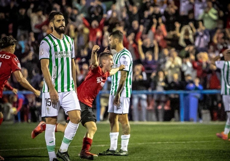 El golazo de un granadino echa al Córdoba de la Copa: «Ni me lo pensé; fue un sueño»