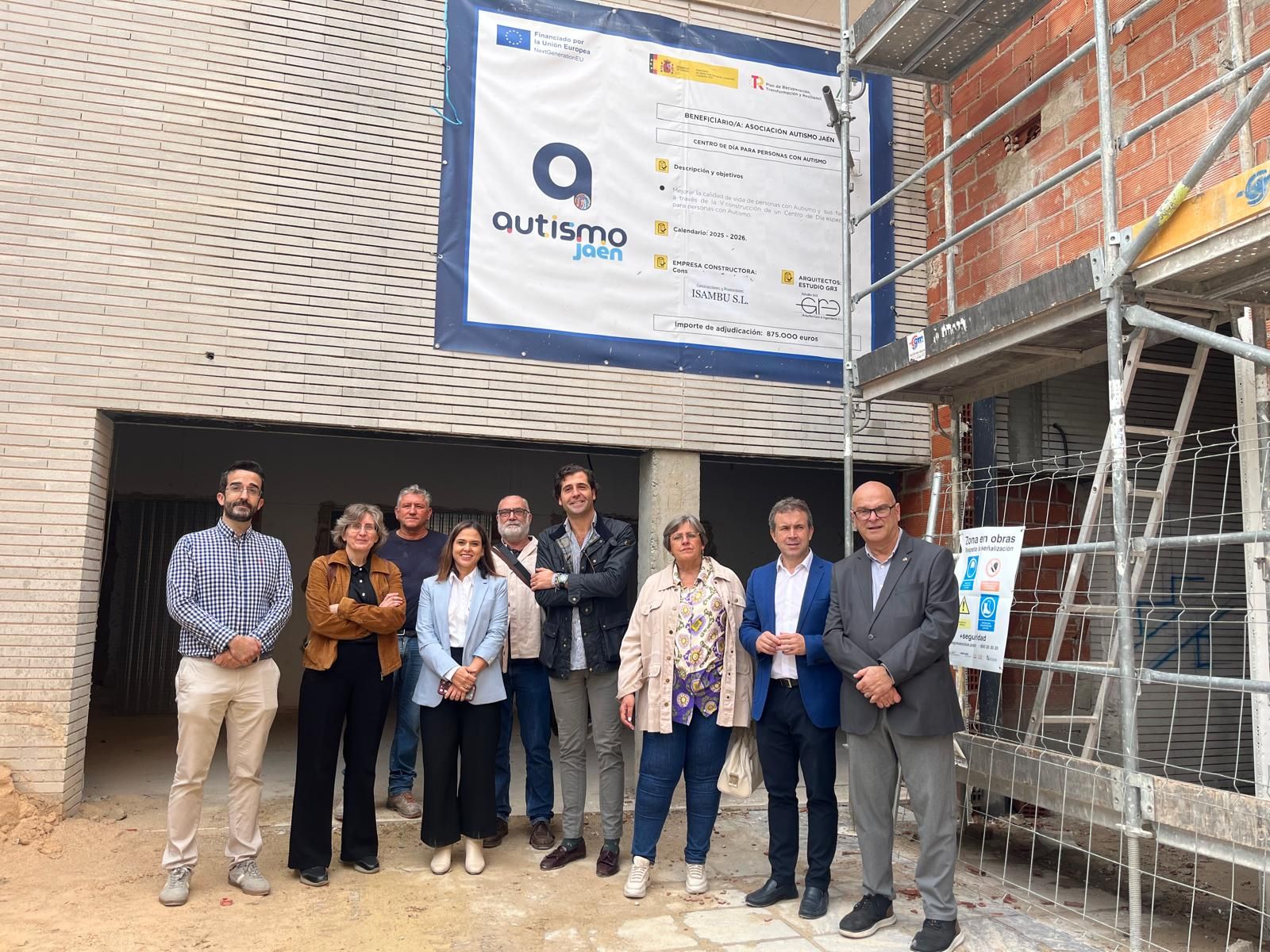 Visita a las obras del próximo centro de Autismo en la capital.