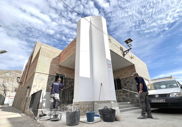 La iglesia de El Pozuelo quemada este verano se prepara para reabrir en días