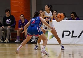 María Sánchez intenta organizar el ataque del Plantel GmasB.