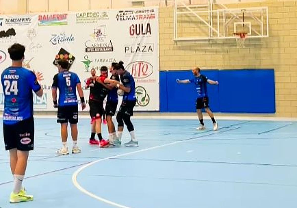 Cantera Sur sacó un empate de Algeciras y sigue líder.Cantera Sur