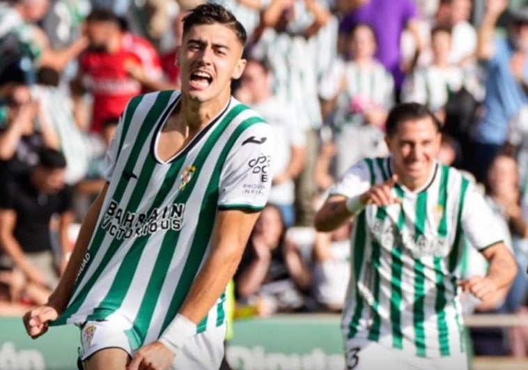 Dani Requena marca su primer gol con el Córdoba
