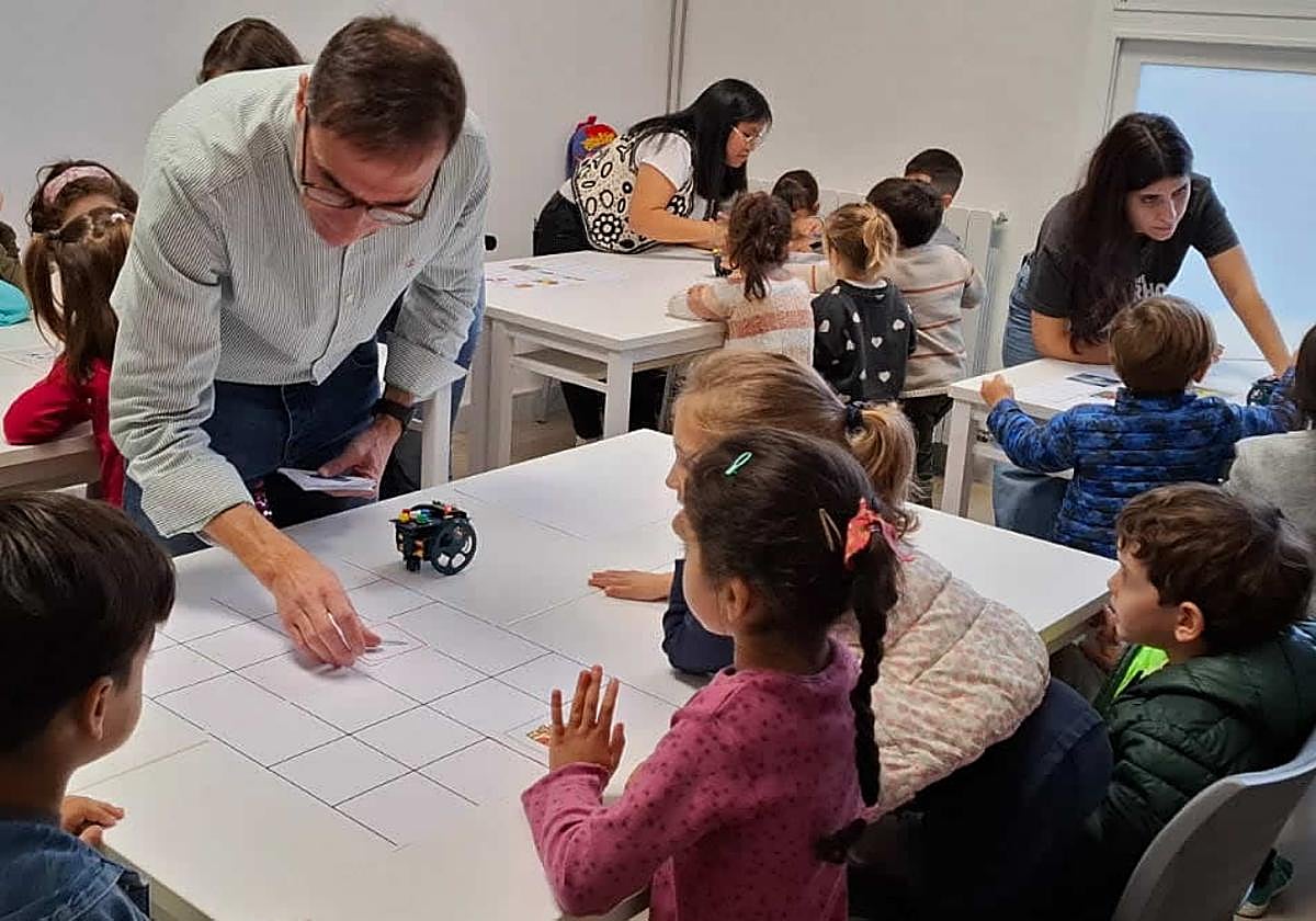 La UGR celebra la Semana de la Ciencia con 400 investigadores y más de 5.000 estudiantes de 5 a 18 años