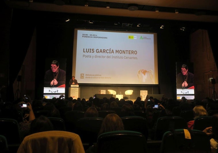 Los bibliotecarios de España, reunidos en Granada