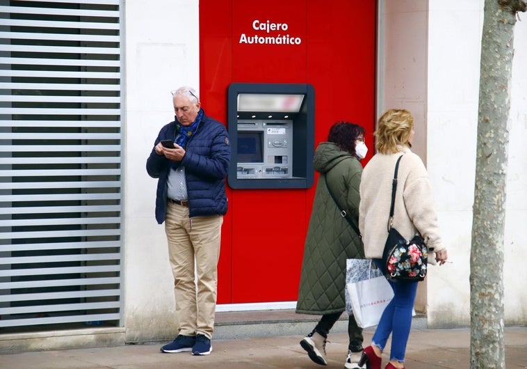 La fecha exacta en la que pagará cada banco la extra de Navidad a los pensionistas