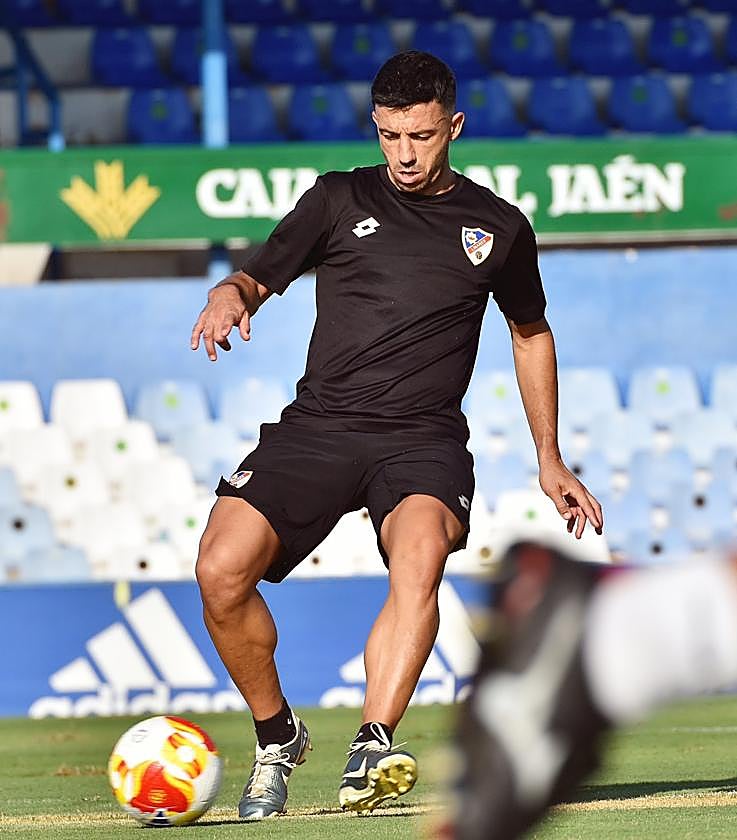 Hugo Díaz se perdió la última jornada por sanción y ya está entrenando con hambre de gol.