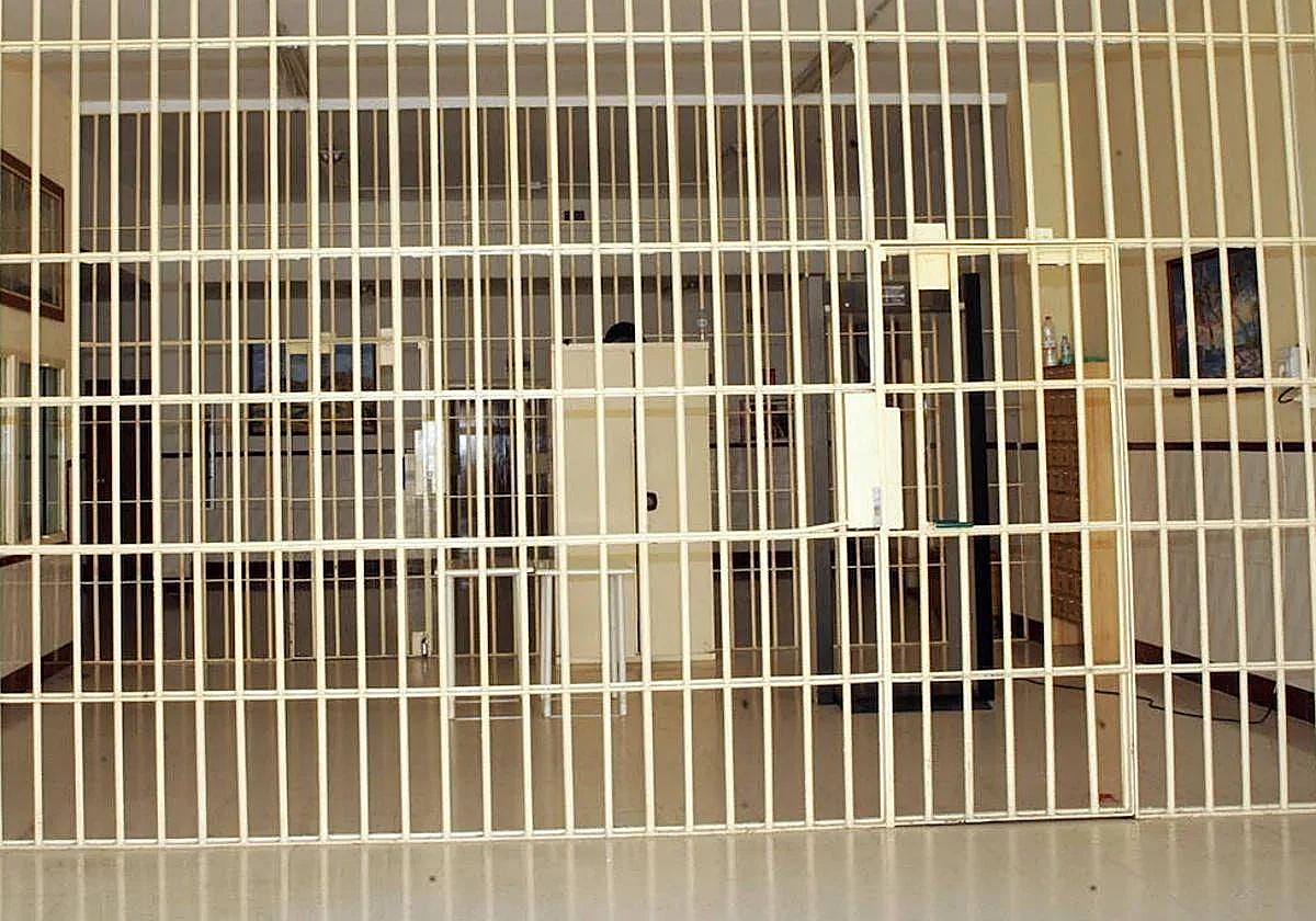 Detenida por intentar introducir cocaína y hachís durante un vis a vis en prisión