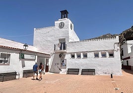 Actual consultorio médico de Calahonda.