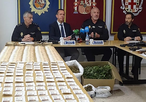 Presentación de la operación en Almería.