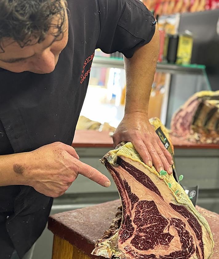 Imagen secundaria 2 - El rey de la carne madurada de Granada