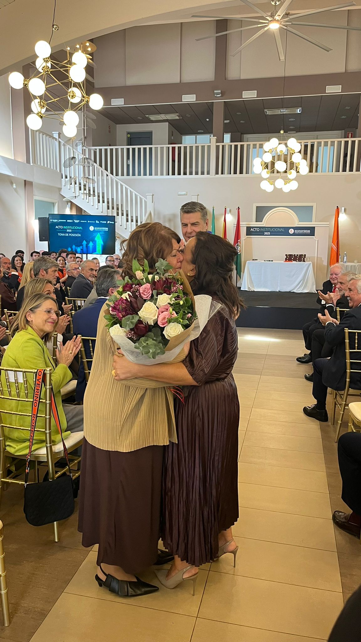 Las imágenes de la toma de posesión de la nueva decana del Colegio Profesional de Economistas
