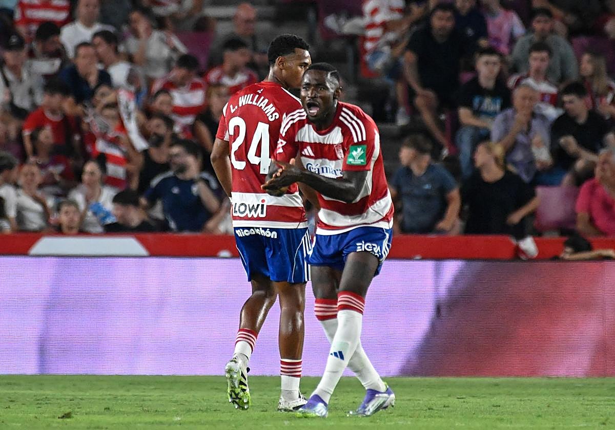 Hongla, en un partido con el Granada.