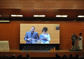 Cristóbal y Mercedes, conductores de la gala por el 60º aniversario de Aprompsi.