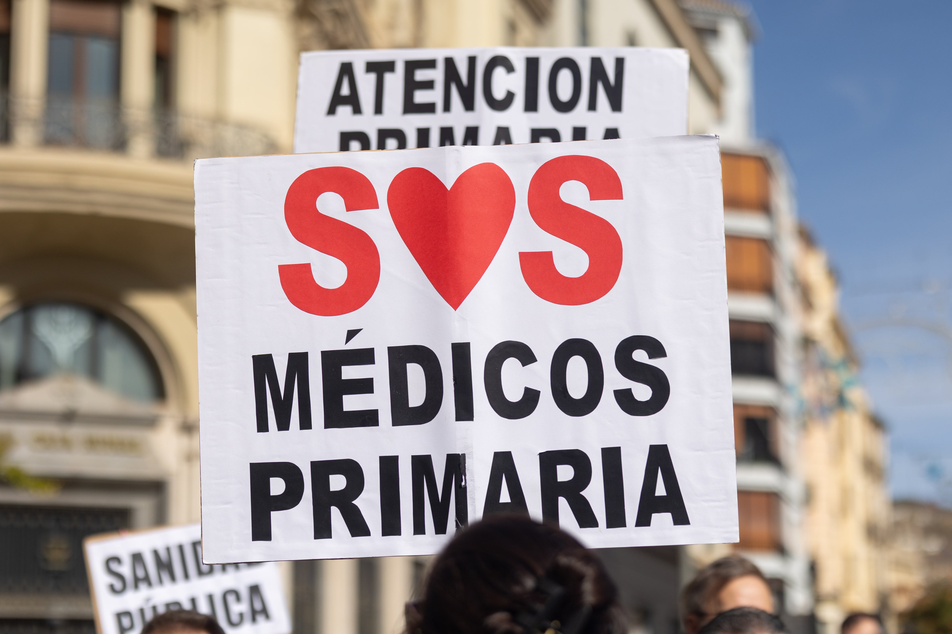 La manifestación en Granada en defensa de la Sanidad, en imágenes