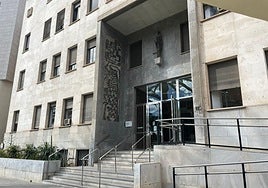 Juzgan este miércoles a un hombre acusado de apuñalar a otro en un bar de Gádor el día de Año Nuevo