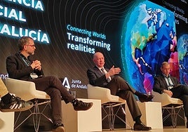 Mesa de debate sobre las claves para la adopción de IA en el Sector Público.