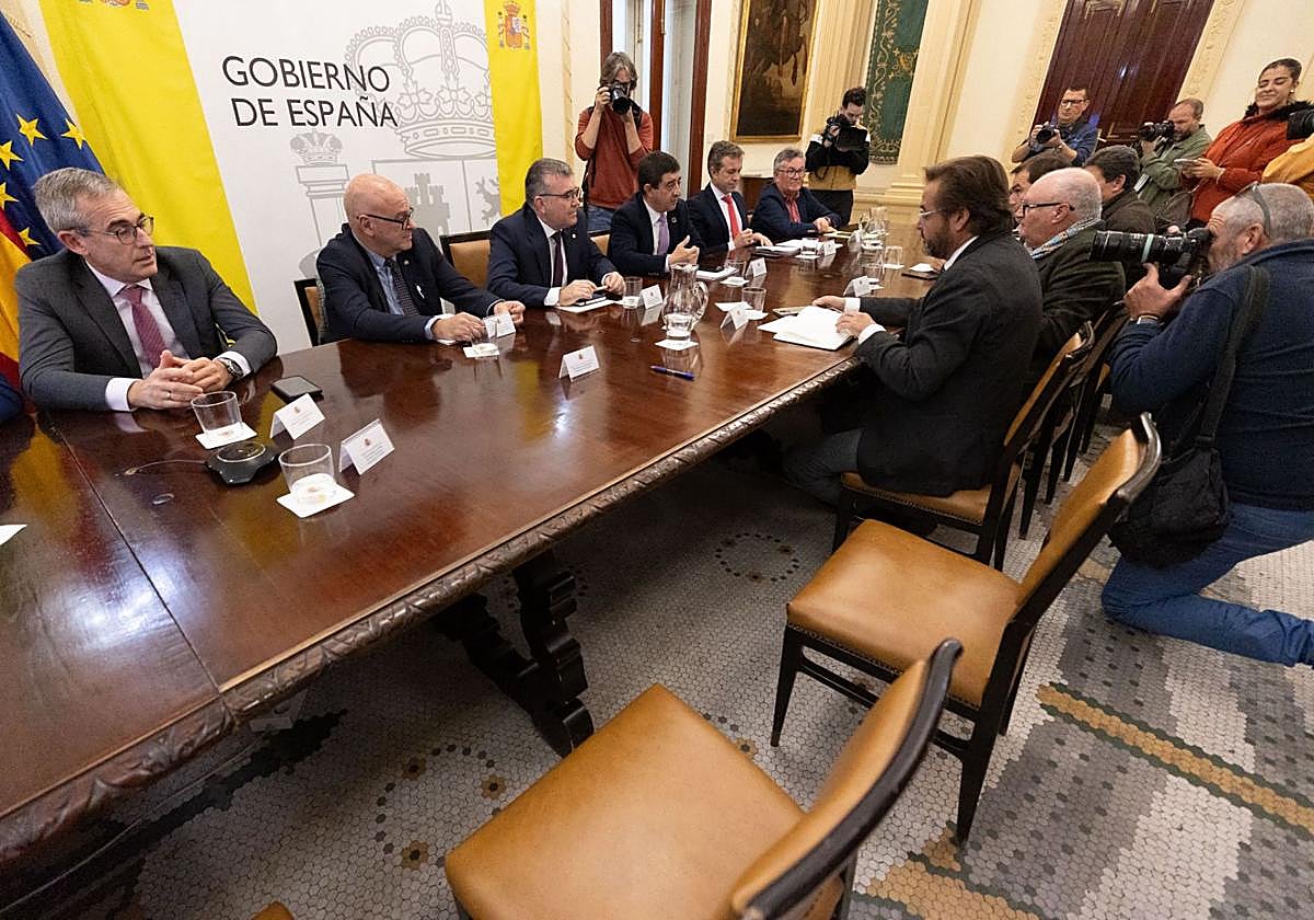 La reunión de la Mesa del Aeropuerto.