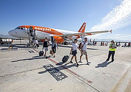 El Aeropuerto de Almería cierra octubre con más viajeros extranjeros que nacionales