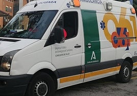 Choque de dos camiones de madrugada en la A-4 en Marmolejo