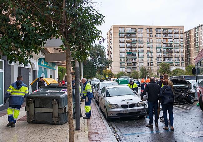 Las impactantes imágenes del accidente en la avenida Pablo Picasso.