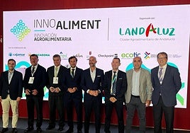 Participantes en la inauguración del I Foro Innoaliment, celebrado en la sede de Cajamar del PITA.