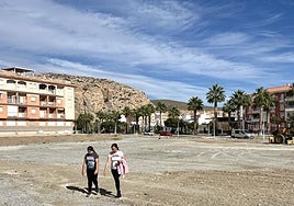 Futuro aparcamiento en la calle Azahar en Calahonda.