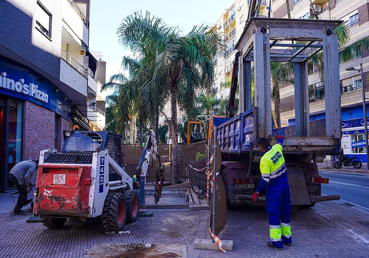 Obras en la avenida de Salobreña