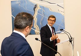 consejero de Industria, Energía y Minas, Jorge Paradela, en el desayuno informativo de IDEAL.