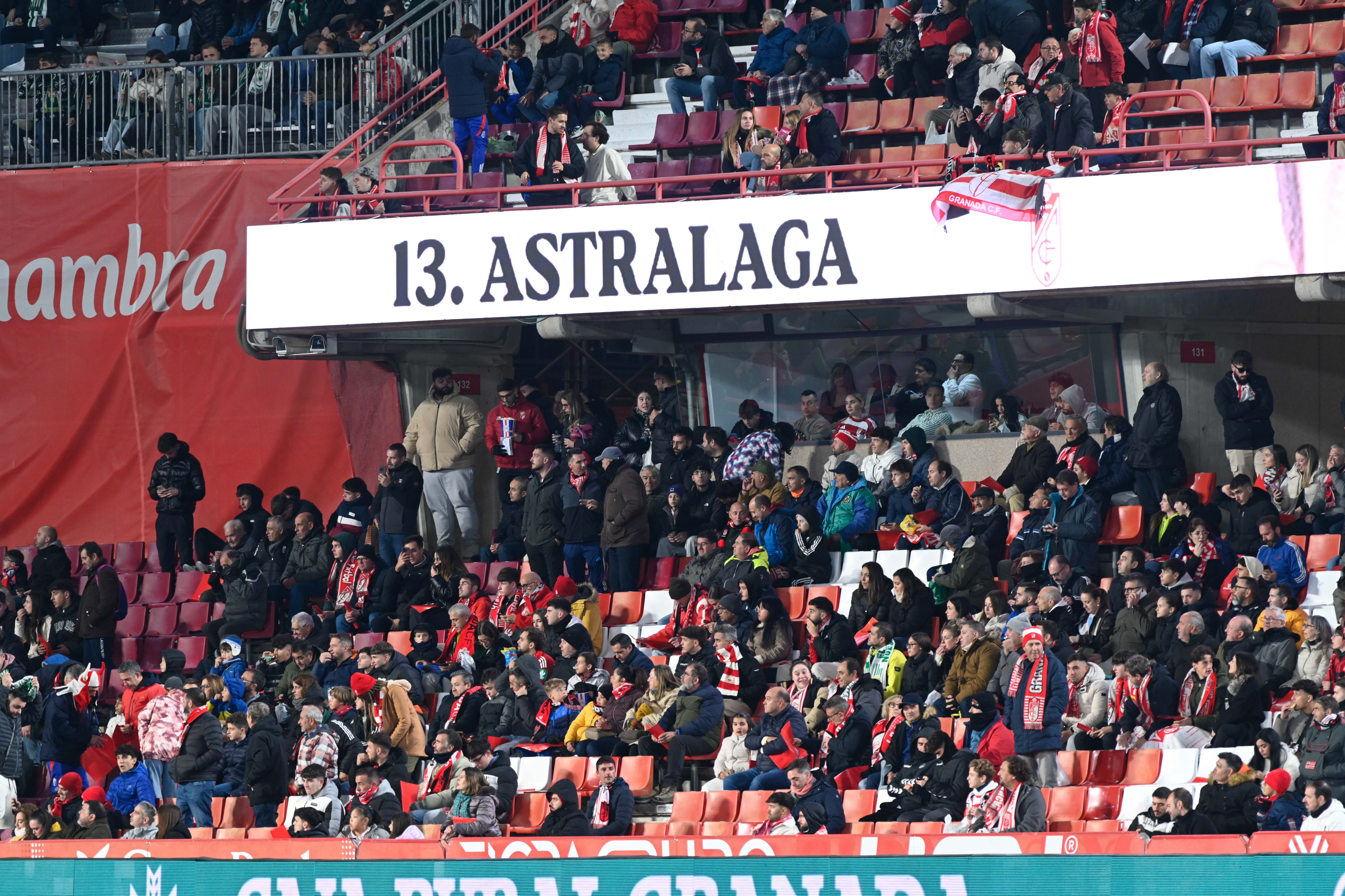 Búscate en la grada de Los Cármenes en el Granada-Córdoba