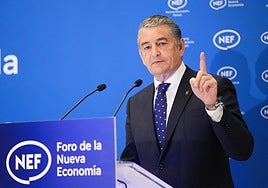 Antonio Sanz durante su intervención en Sevilla.