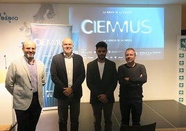 Los organizadores de CienMus, en el Parque de las Ciencias.