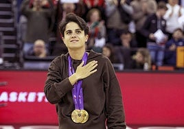 María Pérez, con sus dos medallas, el sábado en el Palacio.