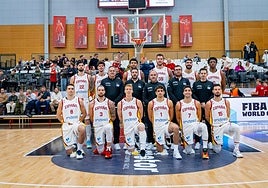 Cárdenas, con el 'uno'; Costa, con el 'quince'; y Ruiz, antes del partido.