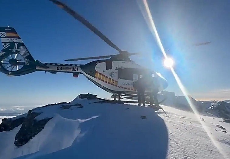 Uno de los rescates en helicóptero de la Guardia Civil de Granada.