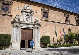 Rectorado de la UGR.