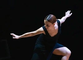 Atrapada en el interior de una guitarra