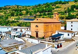 Casoplón en Granada con vistas panorámicas que se vende por solo 33.000 euros.