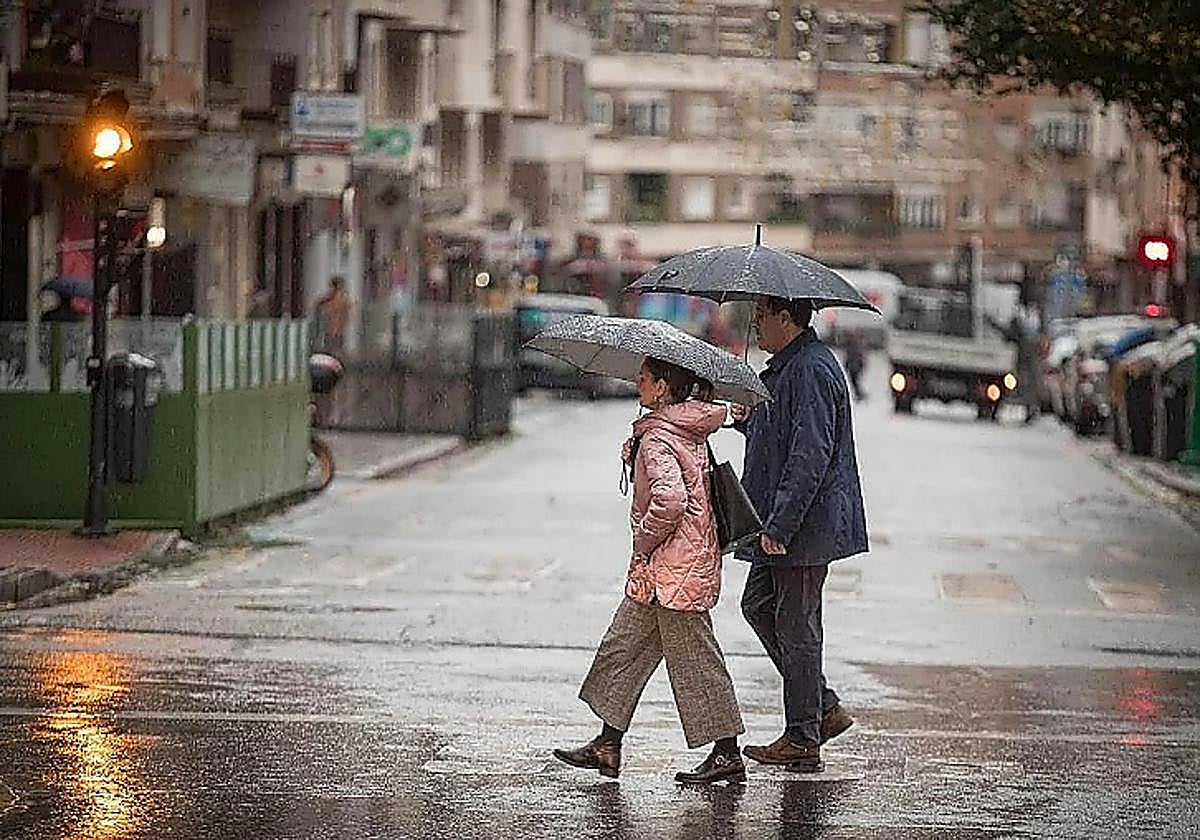 Aviso de los meteorólogos por frío polar y más tormentas en Granada: hay opciones de nieve