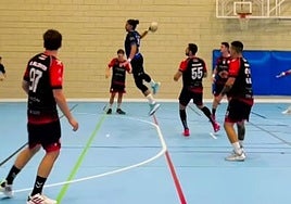 Cantera Sur se mantiene firme en el liderato.