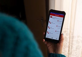 Imagen de archivo de las alertas recibidas por una víctima de violencia de género.