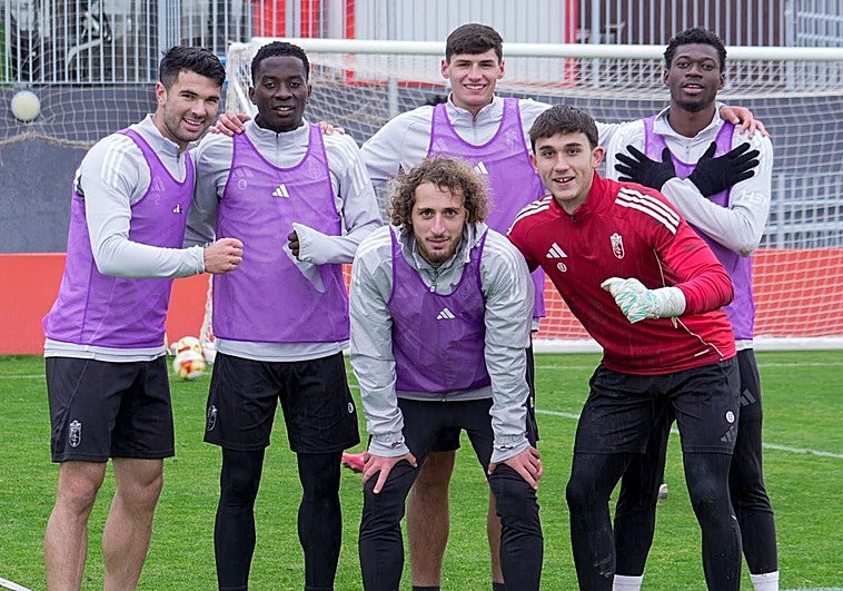 Cinco jugadores del filial viajan a Tenerife por la Copa del Rey