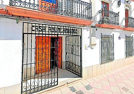 El Ayuntamiento de Pinos Puente.