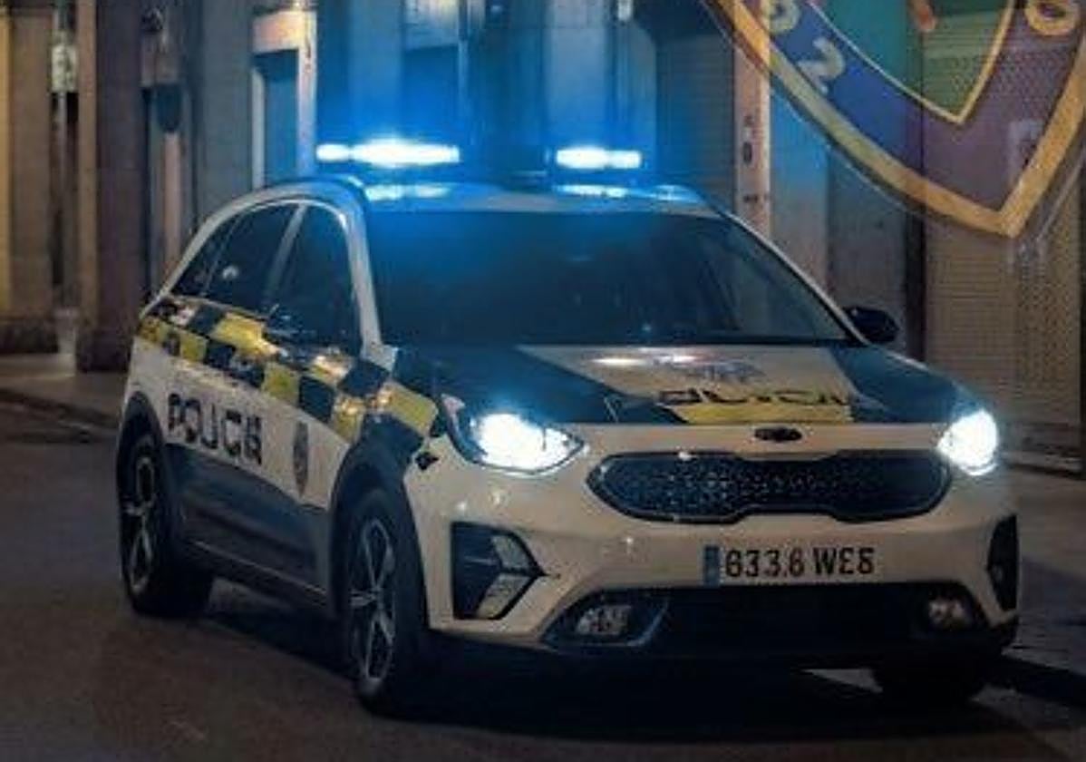 Policía Local en las inmediaciones.